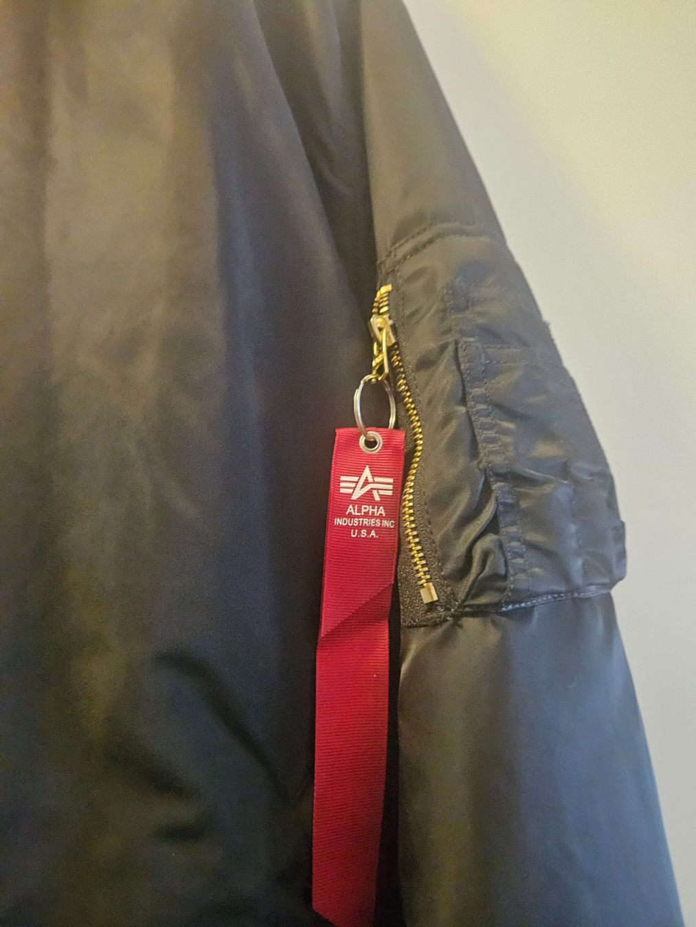 Alpha Industries Giacche: Alpha Industries Bomberjacke Grösse 3XL – Usato da Däniken SO venduto da Schild1990 4