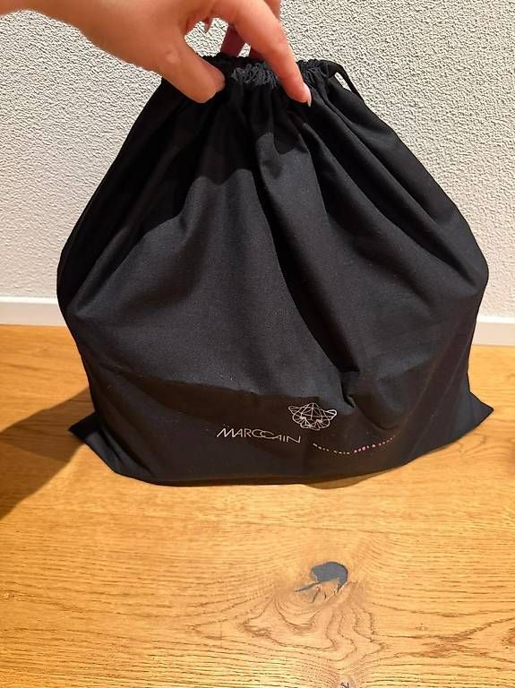 Marc Cain Taschen für Damen: Marccain Tasche – Gebraucht aus Seuzach von Cathrine04 4