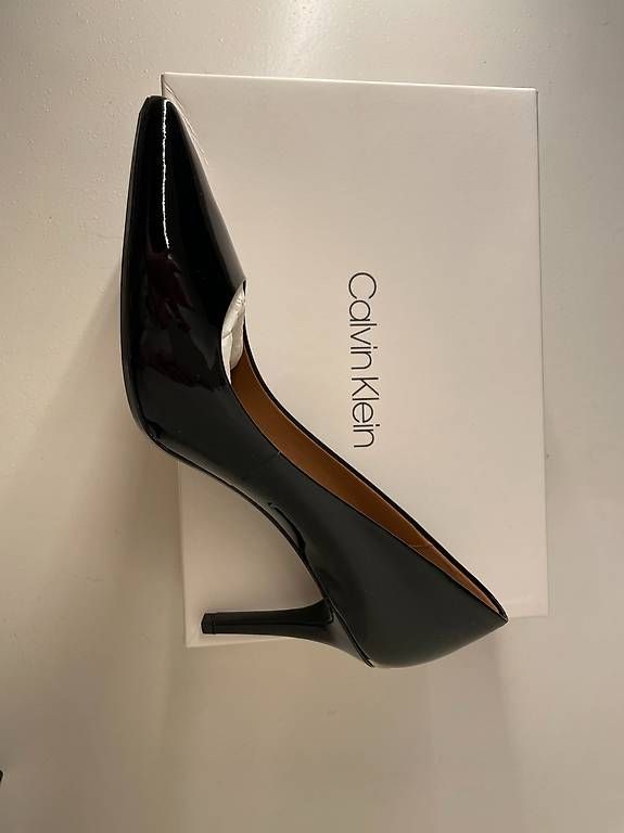 Calvin Klein Scarpe da donna: Calvin Klein Pumps ungetragen - Gr. 41 – Nuovo (secondo la descrizione) da Feldbrunnen venduto da pet_d26z 3