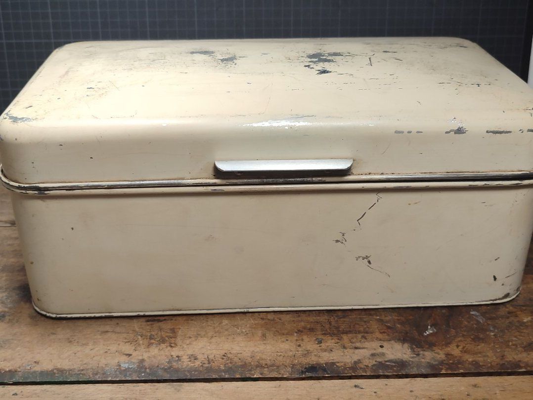 Contenitori & Simili: Wunderschöne alte Brot Box – Usato da Gelterkinden venduto da MYSTOREFORYOU4460