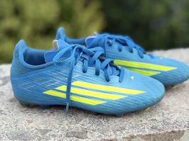 Adidas Fussballschuhe blau gelb Grösse 35 gebraucht