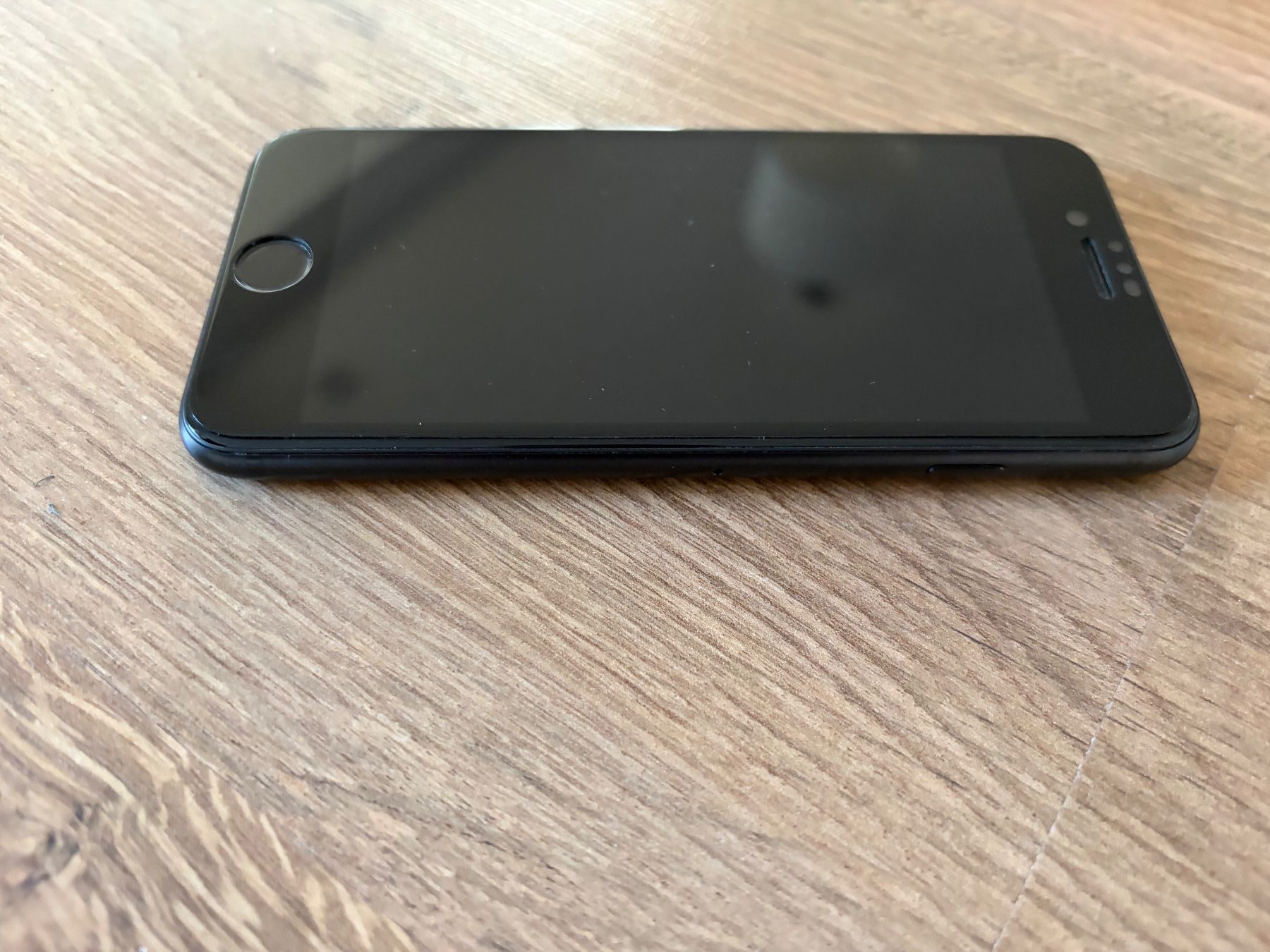 Apple Telefoni cellulari / Smartphones: iPhone SE 2. Generation 64GB schwarz mit iOS 26.5 – Usato da Herisau venduto da Schoch22