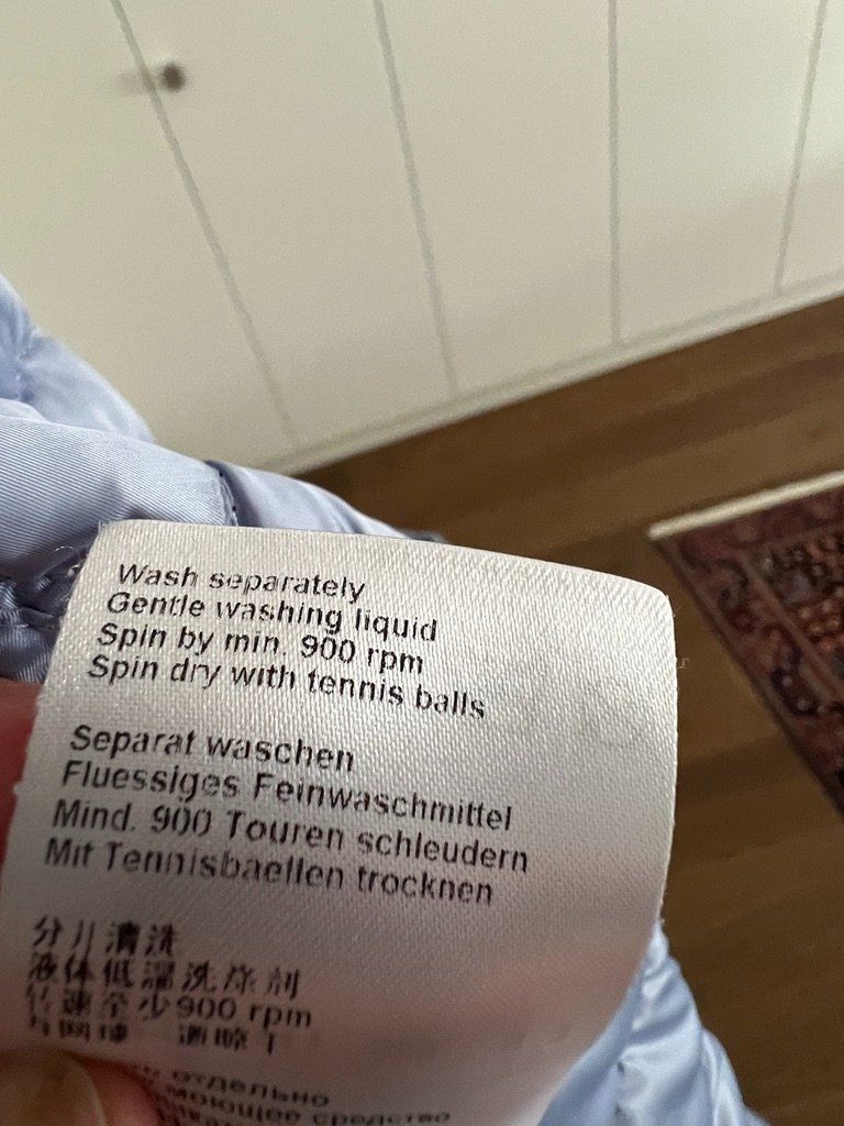 Marc Cain Giacche: Leichte Daunenjacke MarcCain Grösse 3 – Usato da Solothurn venduto da Scoony 6