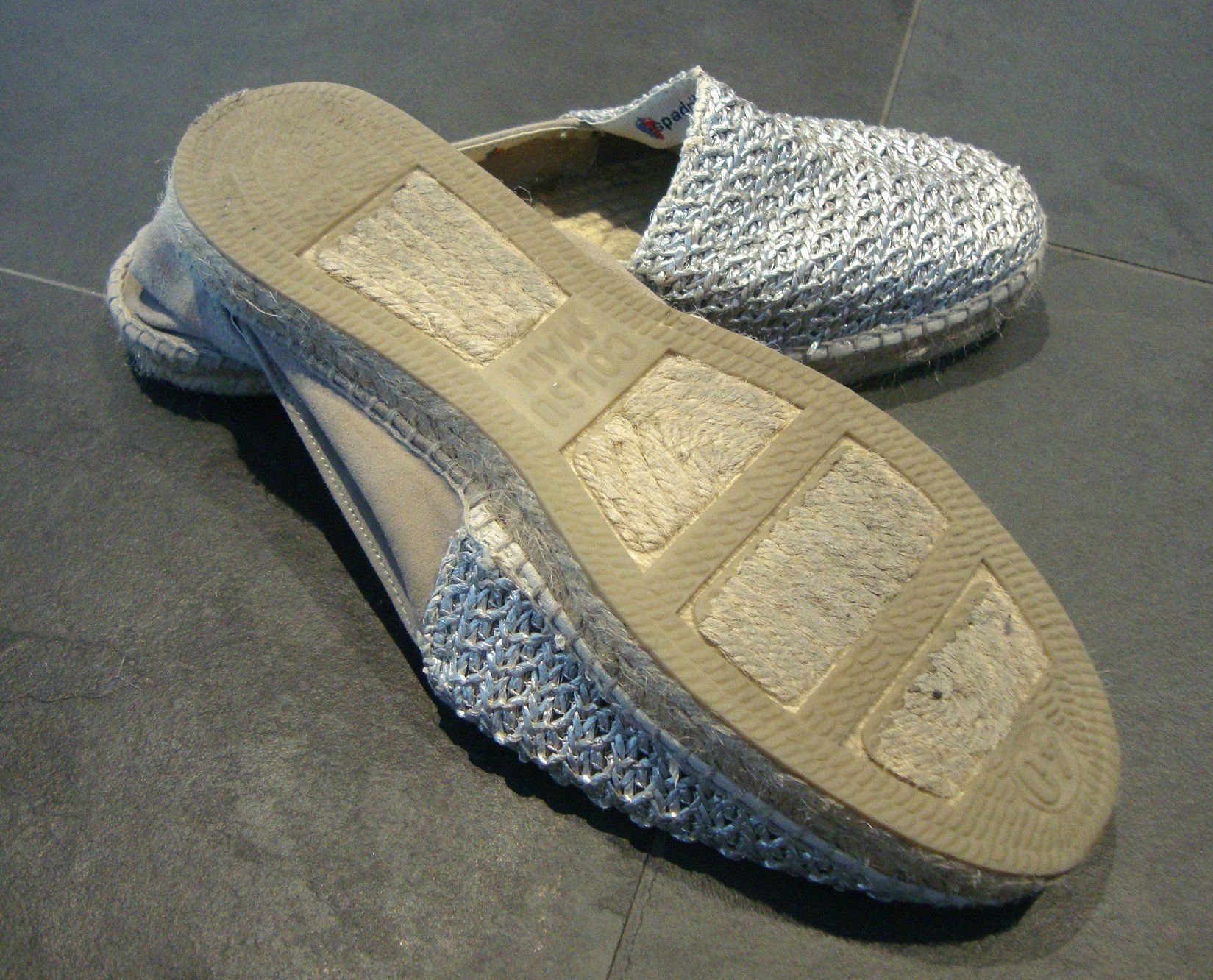Damenschuhe: ++ original ESPADRILLES ++ beige / silber ++ Gr. 40 ++ – Gebraucht aus Chur von aladin_04 1