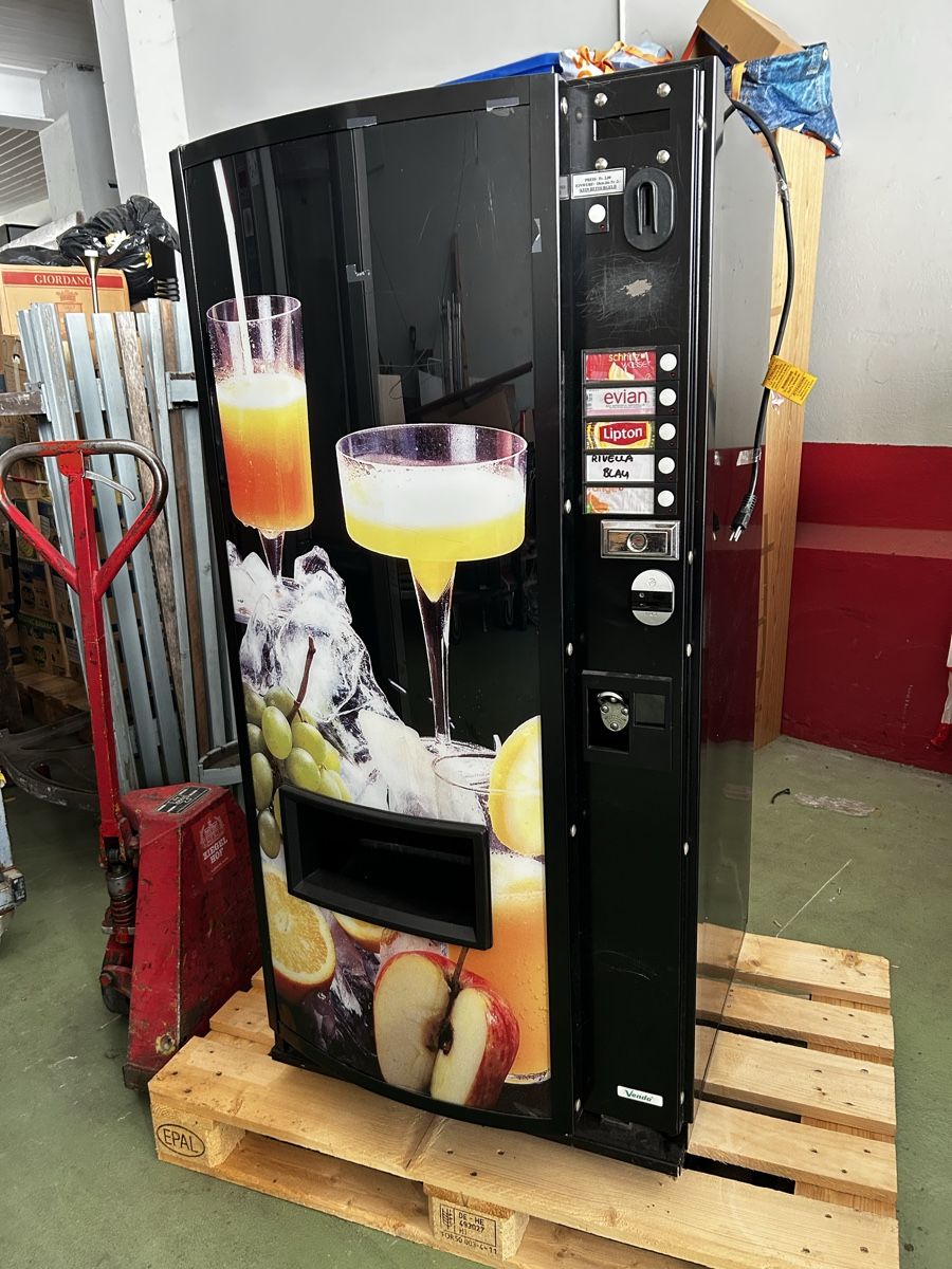 Altro per Gastronomia & Hotel: Alter Getränkeautomat – Usato da Bubendorf venduto da DHou