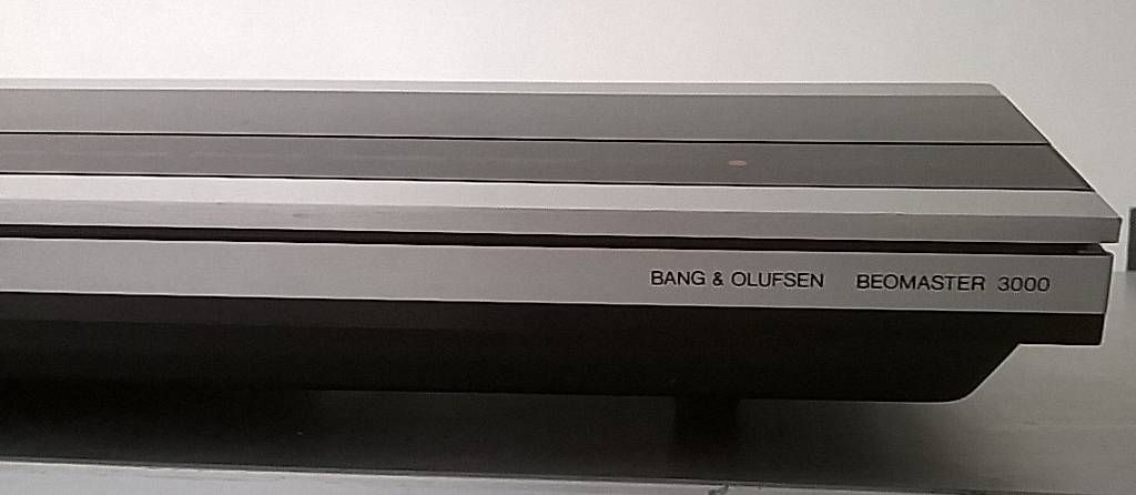 Konsolen: Bang Olufsen Beomaster 3000 con Telecomando – Gebraucht aus Agno von Tonygre