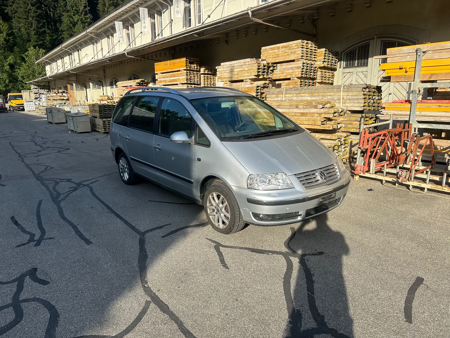 VW Automobili: VW Sharan 2.0 TDI 4 Motion – Difettoso da Langnau i. E. venduto da Staelang