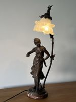 Lampe Art Nouveau femme "Retour des Champs" par Morea