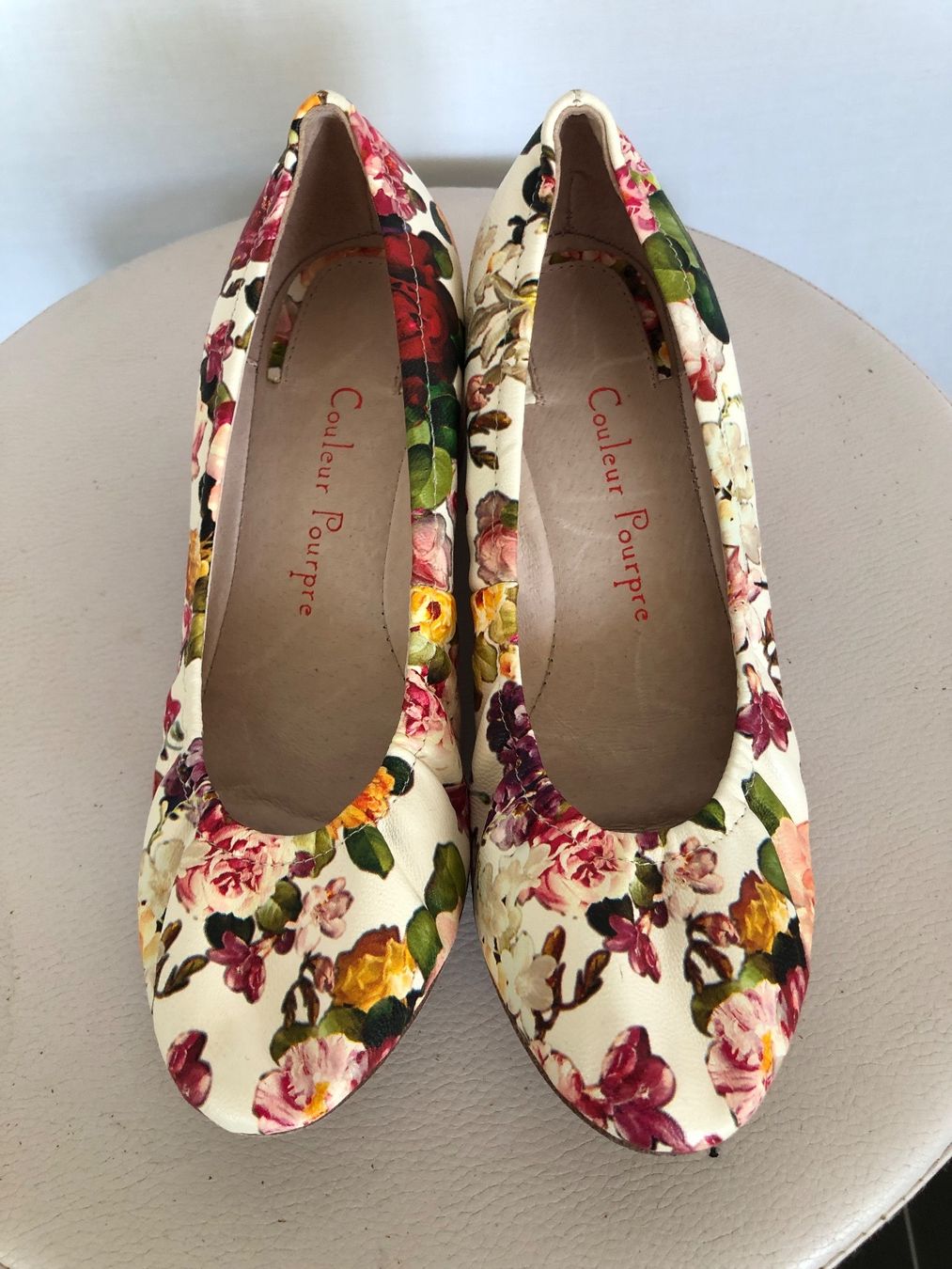 Damenschuhe: Escarpins fleuris Couleur Pourpre taille 36 comme neufs – Neu (gemäss Beschreibung) aus Coppet von Vanessamode 4