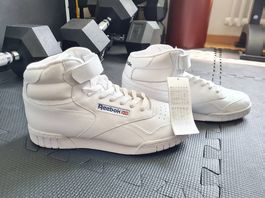 NEU Reebok Schuhe mit Etikette