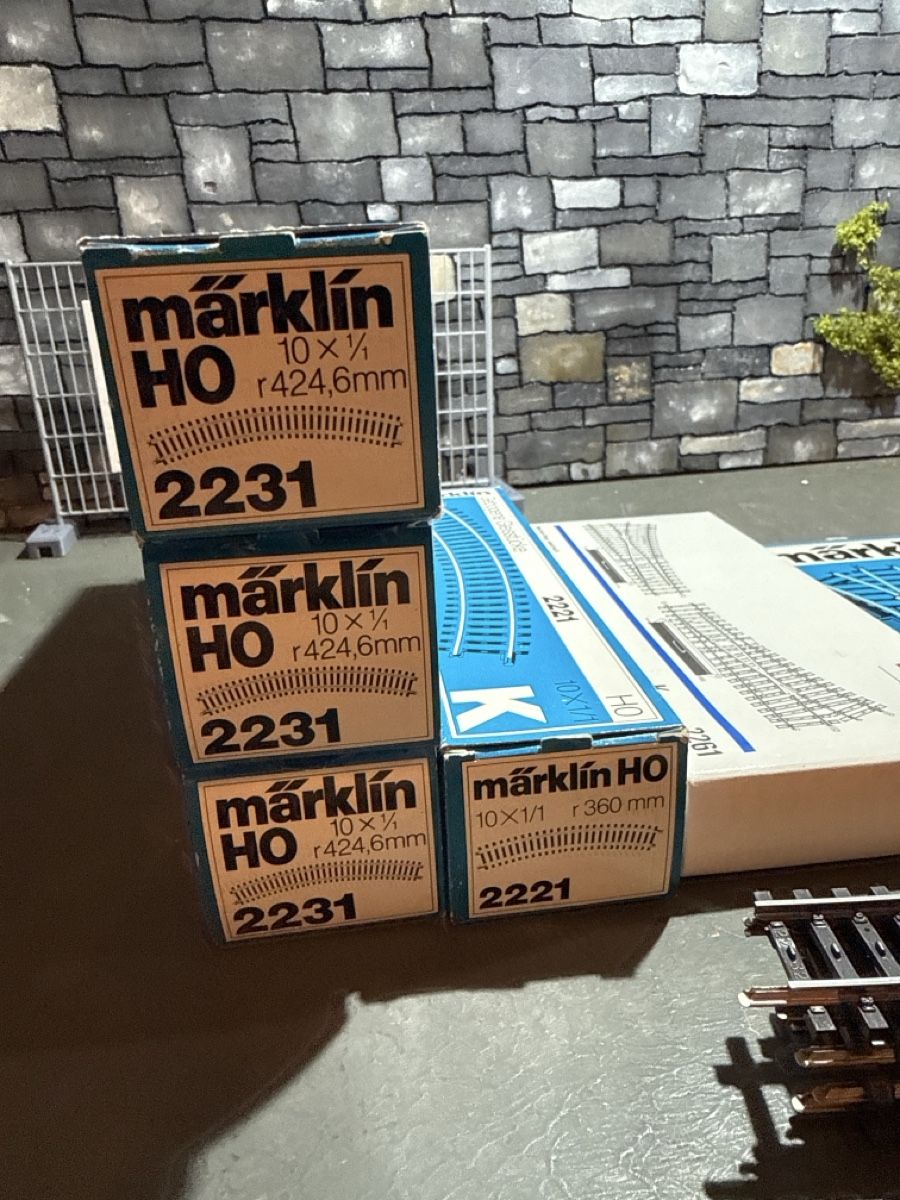 Märklin Modellini di ferrovie: Märklin HO Gleise   – Usato da Altdorf UR venduto da modellbau-widmer 1