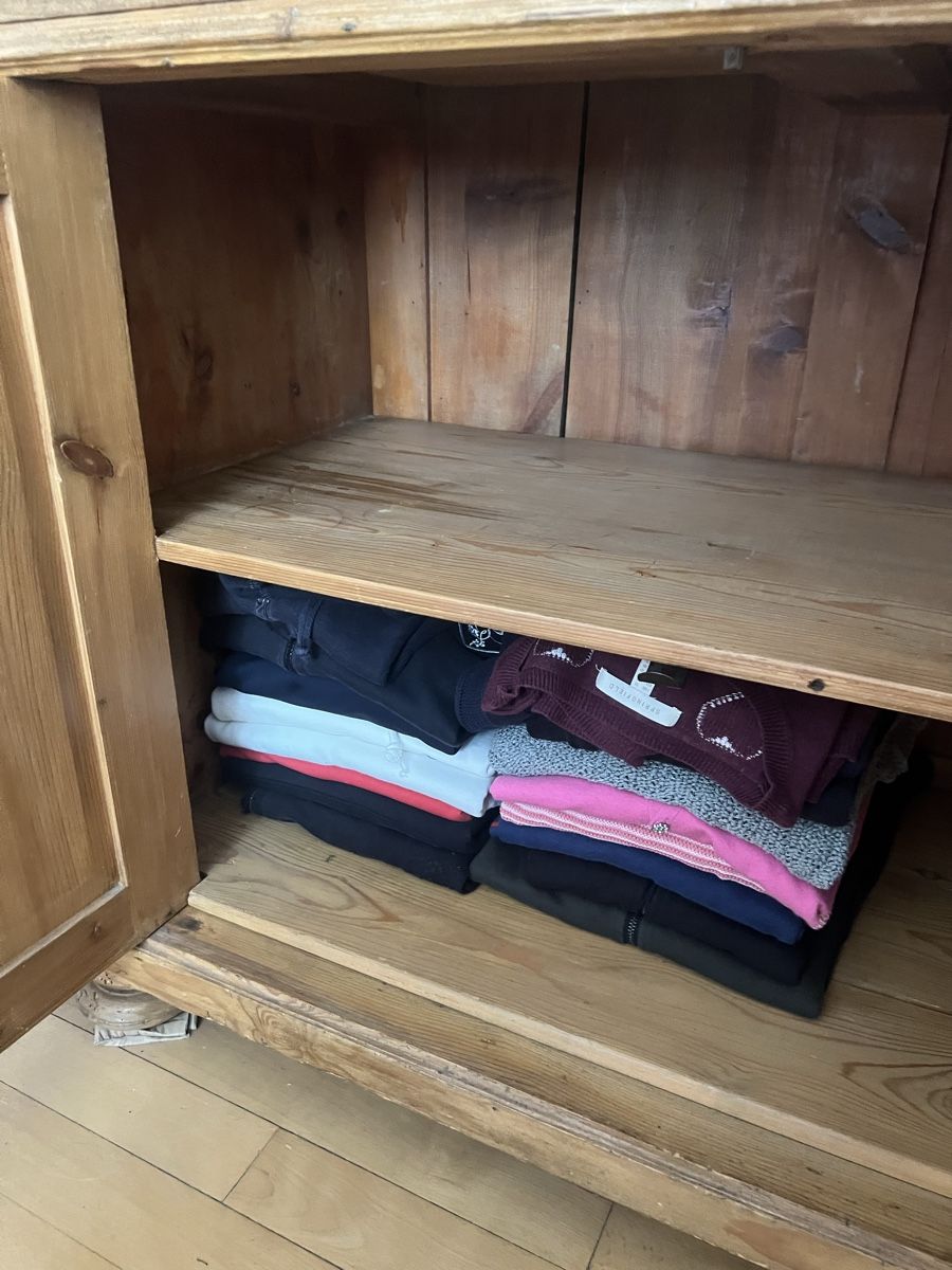 Cassettiere: WIRD ENTSORGT !! Massive Kiefer Kommode schrank holz vintage – Usato da Frenkendorf venduto da jorge0000 3