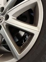 4 cerchi in lega Renault 17 con pneumatici Kumho 215/60 R17