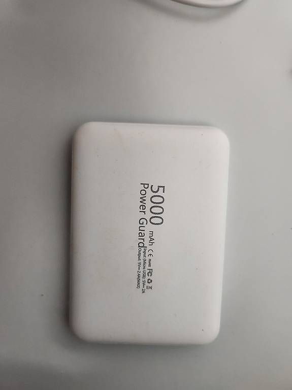 Caricabatterie: Powerbank/ externes Ladegerät – Usato da Zürich venduto da Rose_Marie 3