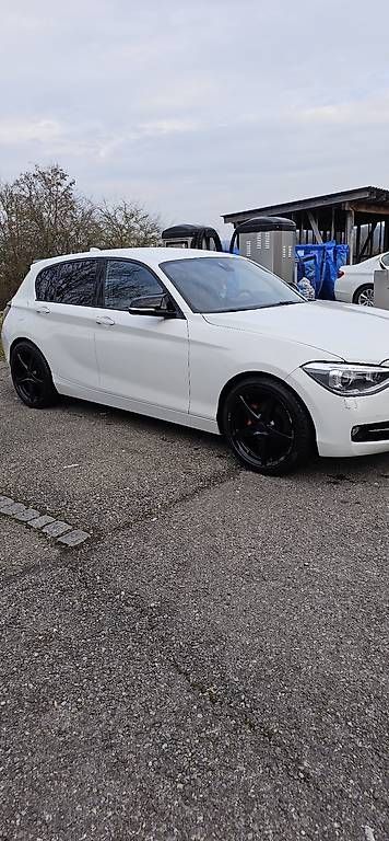 BMW Automobili: Bmw 120D – Usato da Niederuzwil venduto da her_dj6v 3