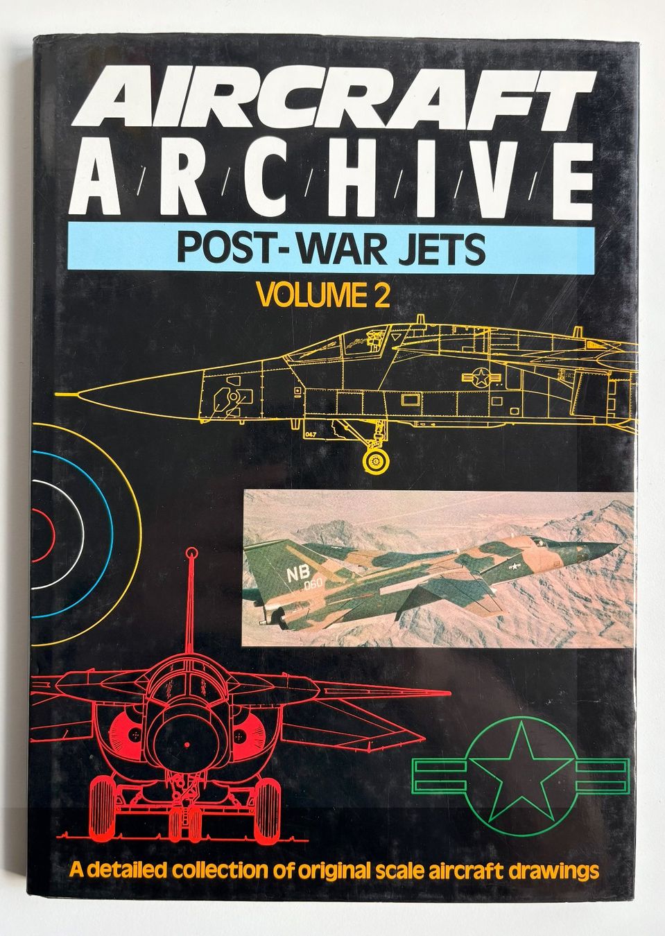 Libri: Aircraft Archive - Post-War Jets Vol. 2 – Usato da Horgen venduto da Waho