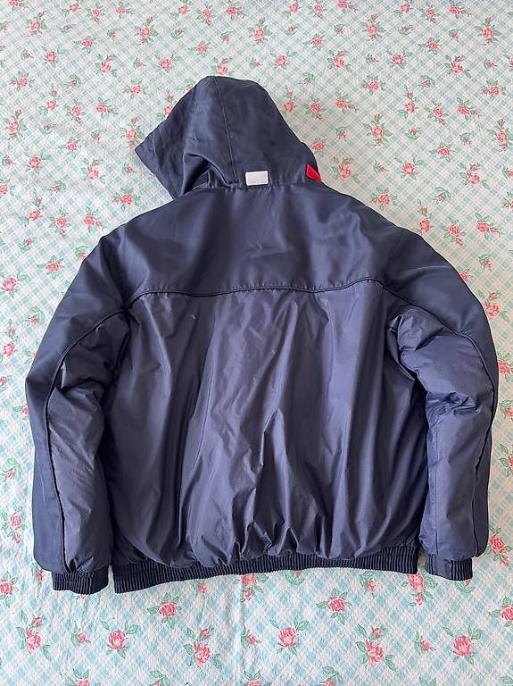 Tommy Hilfiger Giacche: GIACCA INVERNALE TOMMY JEANS – Usato da Caslano venduto da Dr.Bread 1