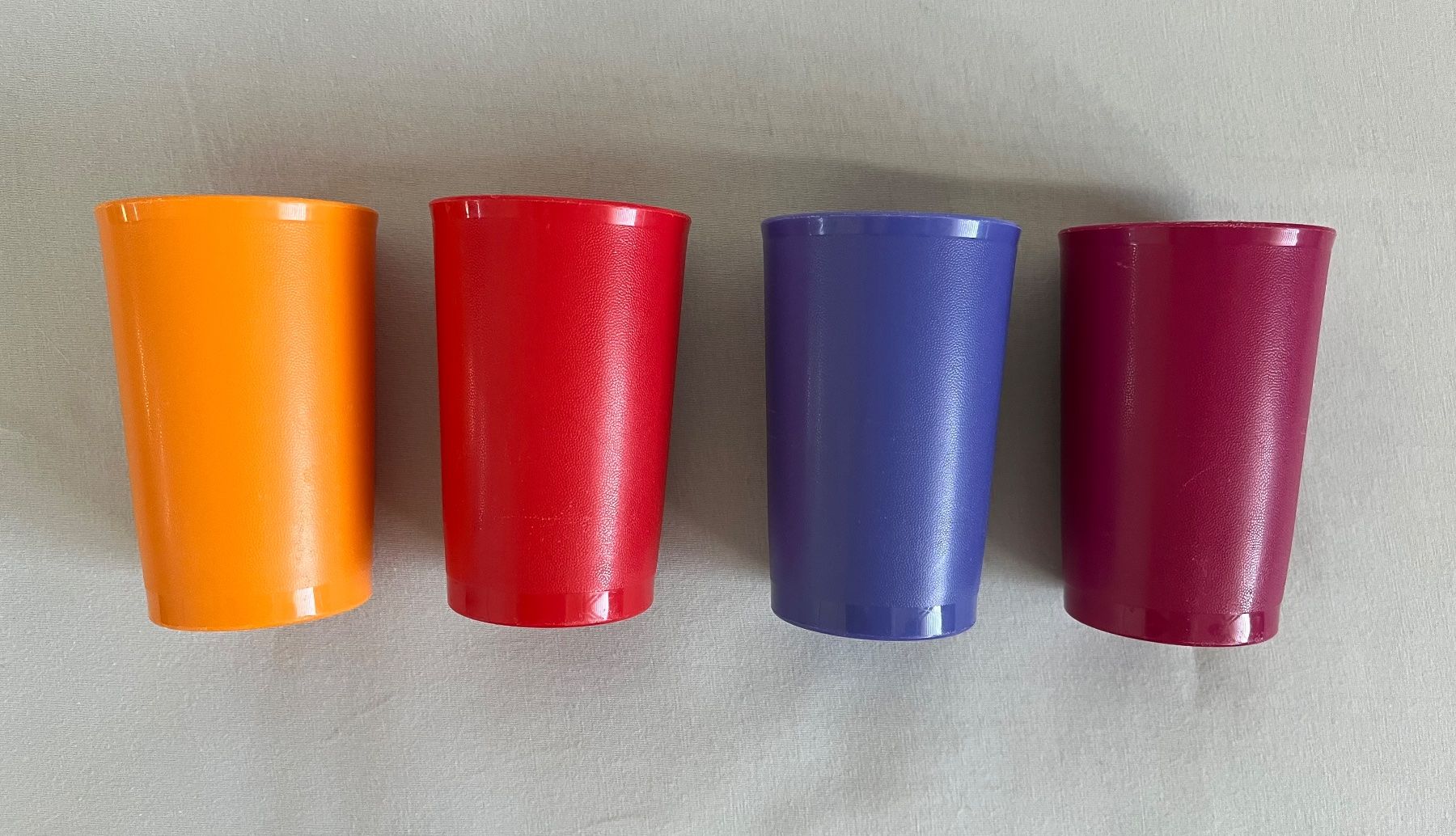 Tupperware Gläser: Verres Tupperware vintage – Gebraucht aus Le Crêt-p-Semsales von staglione69