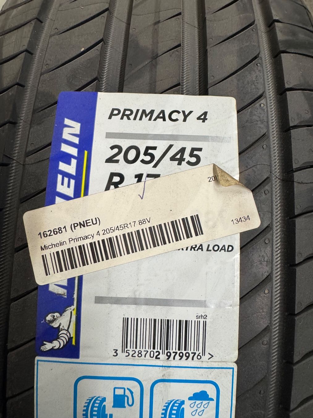 Michelin Pneumatici & Ruote complete: Michelin 205/45R17 88V – Nuovo (secondo la descrizione) da Seuzach venduto da Garage-Carr-Moser-AG 2