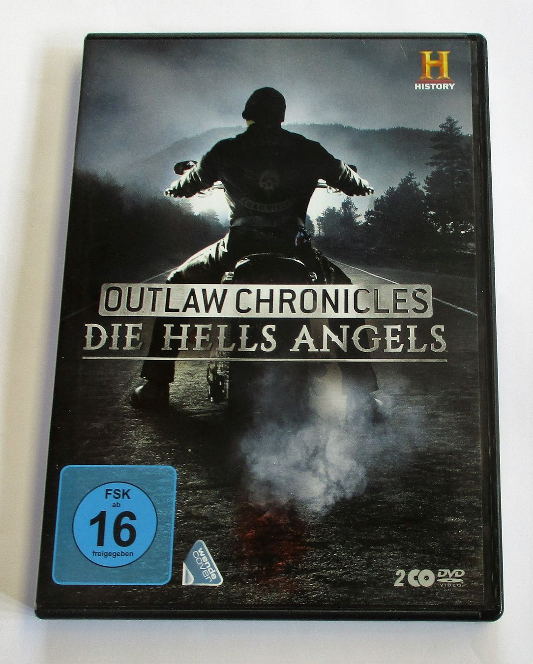 Alle DVDs: OUTLAW CHRONICLES: DIE HELLS ANGELS - 2-DVD Serie – Gebraucht aus Wattwil von