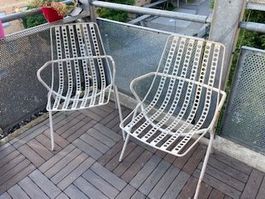 Zwei Vintage Stühle weiss