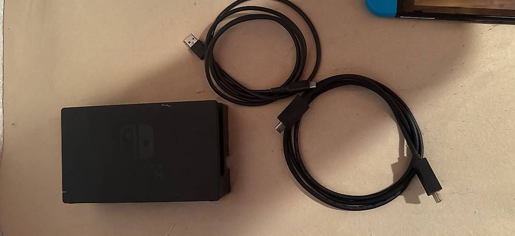 Console: Nintendo Switch V2 – Usato da St-Imier venduto da raphael_hadorn 2