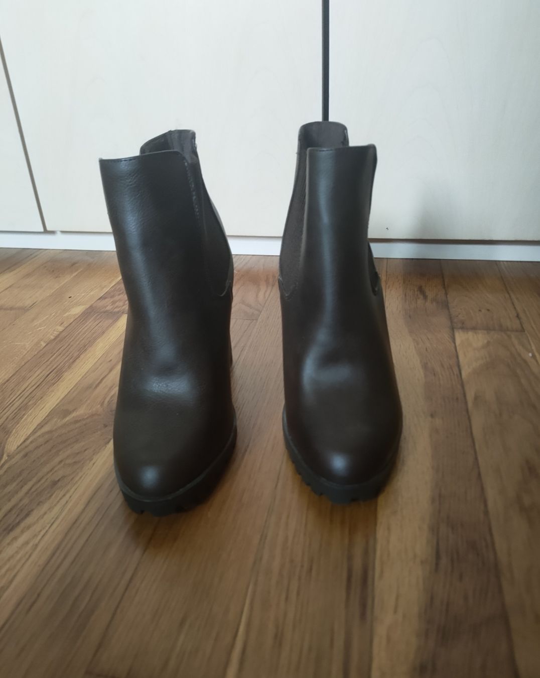 Damenschuhe: bottines à talons – Gebraucht aus Genthod von Lenas9 1