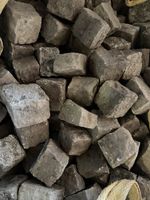 Vintage Granitwürfel Pflastersteine - waren in Sand verlegt