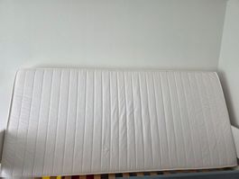 Matratze für Bett 90x200cm, so gut wie neu