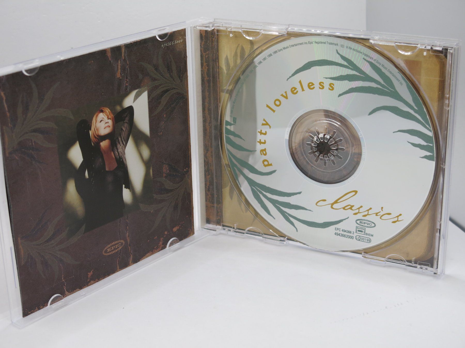 CD: CD Patty Loveless - Classics – Usato da Ernetschwil venduto da luisvonerni 1
