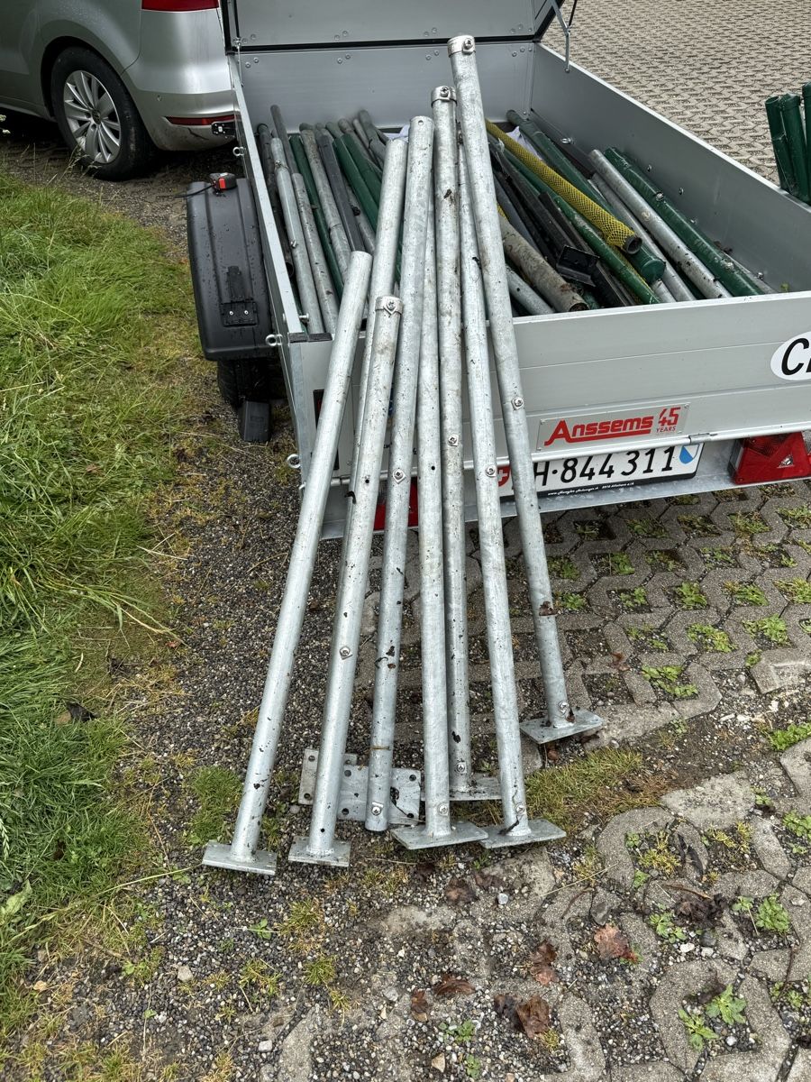 Recinzioni: Ab 1Fr Zaunpfosten – Usato da Oftringen venduto da sar_5sgb