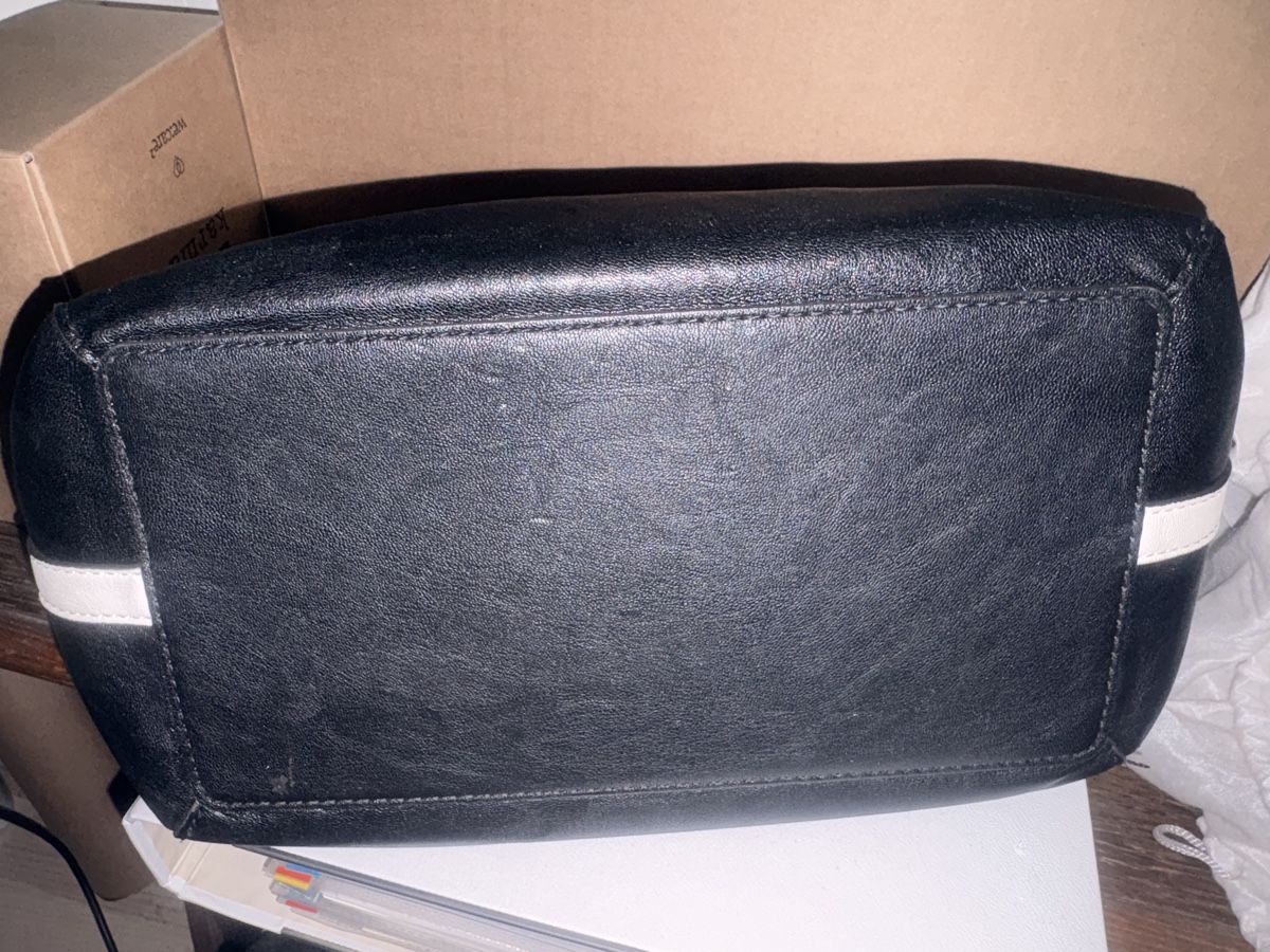 Guess Borse da donna: Borsa a mano Guess modello Doheny  – Usato da Taverne venduto da Luvi08 4