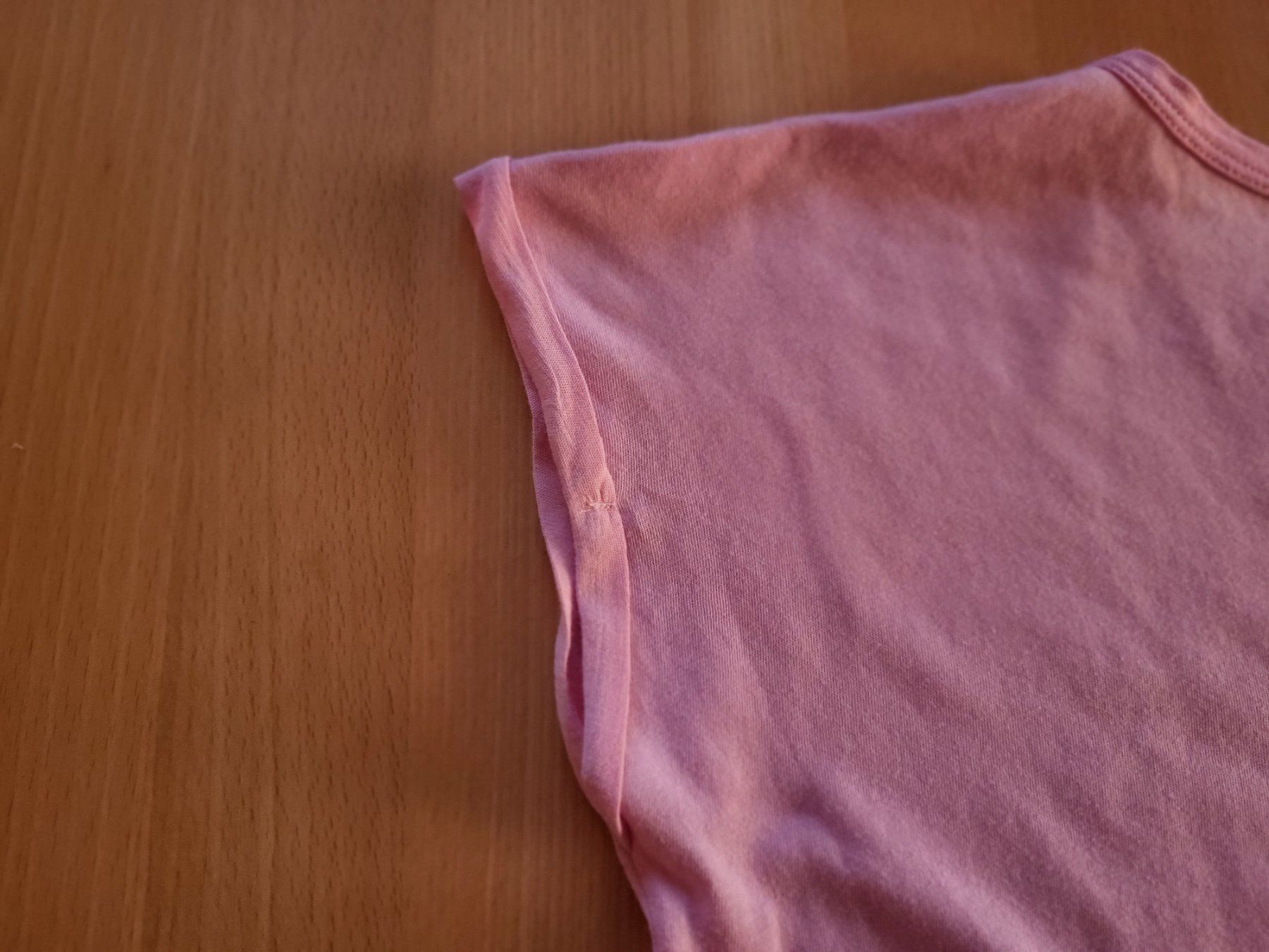 Benetton Blusen, T-Shirts & Tops: Benetton T - Shirt Gr. 134/140 – Gebraucht aus Dürrenäsch von DanaW01 7