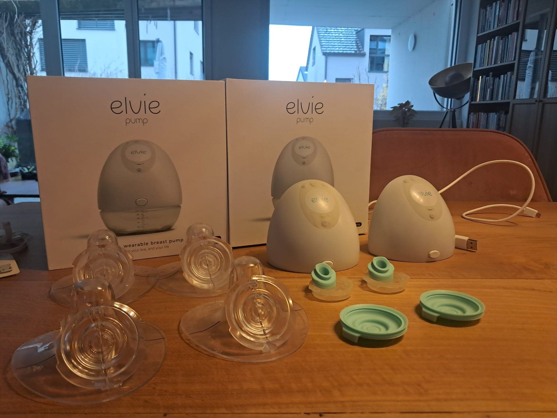 Elvie Accessori per l’allattamento: Elvie Milchpumpe (double) – Usato da Ebertswil venduto da LottevA