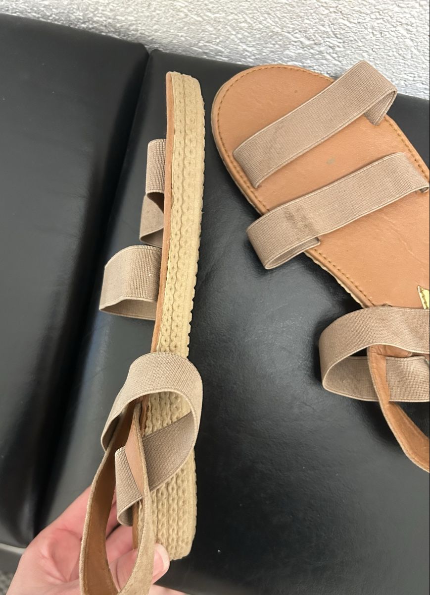 Scarpe da donna: Sandalen Grösse 39 – Usato da Muntelier venduto da cel_5syj 1