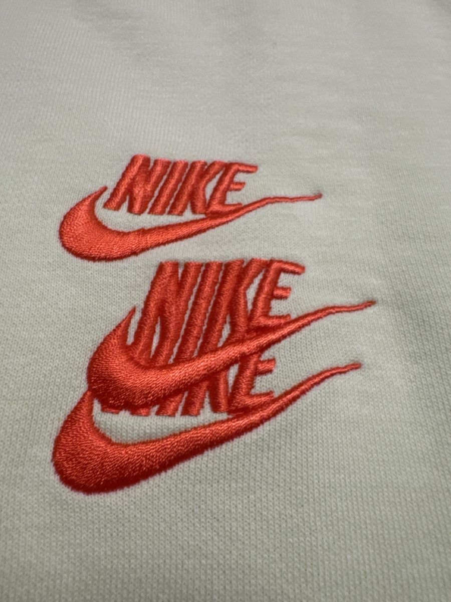 Nike Pullover & Sweatshirts: Pull Nike XL Edition Ville, Vert Tendance Printemps 51 – Neu (gemäss Beschreibung) aus Fribourg von cat_tb68 2