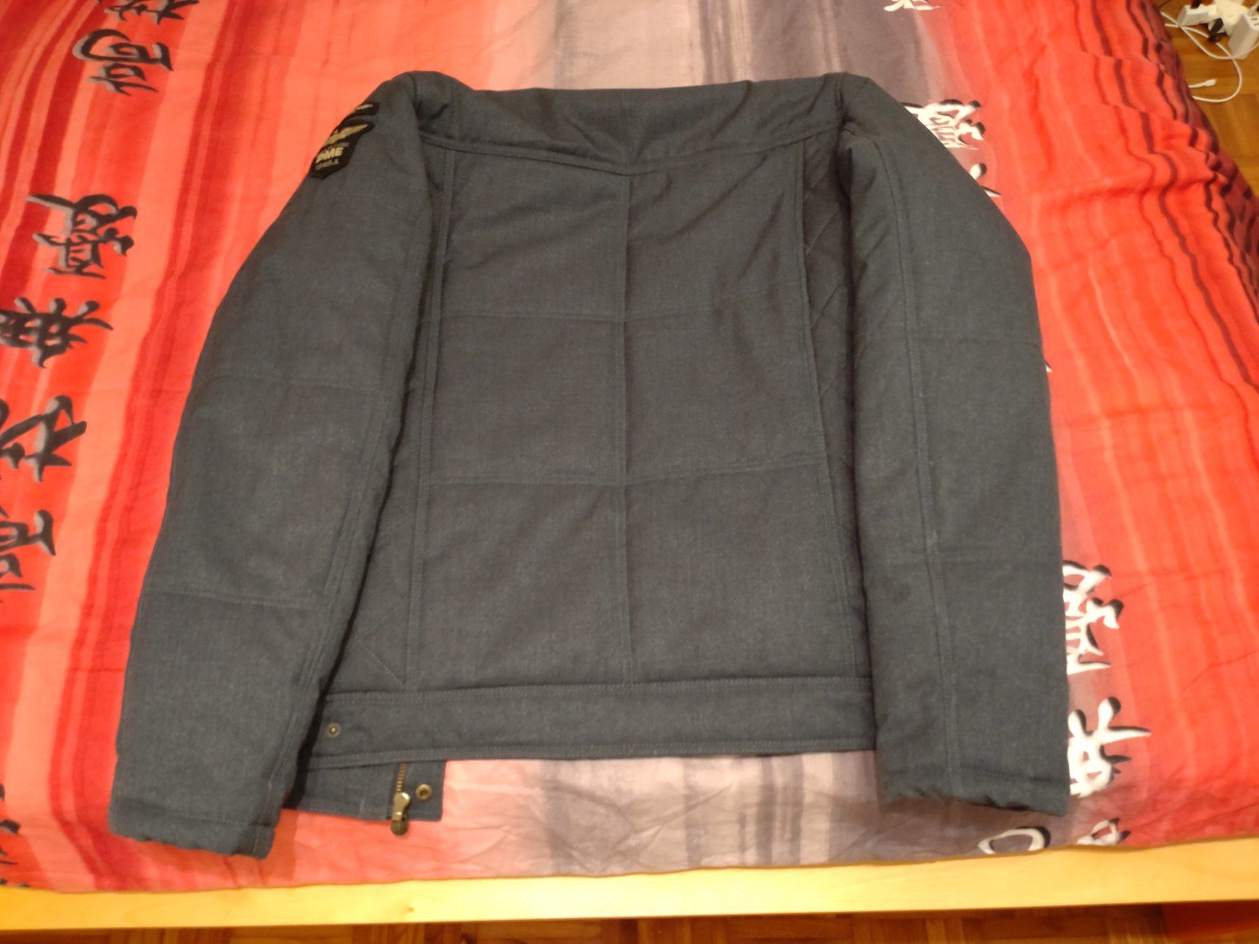 Vestes: Winterjacke – D'occasion à Jegenstorf par US73 1