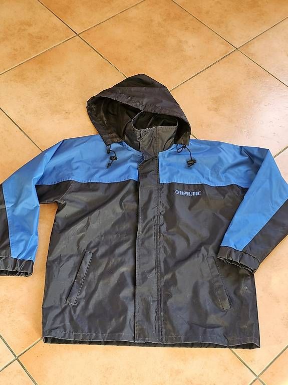 Giacche: Regenjacke Trevolution Gr. 152 – Usato da Gamprin venduto da man_j9fr