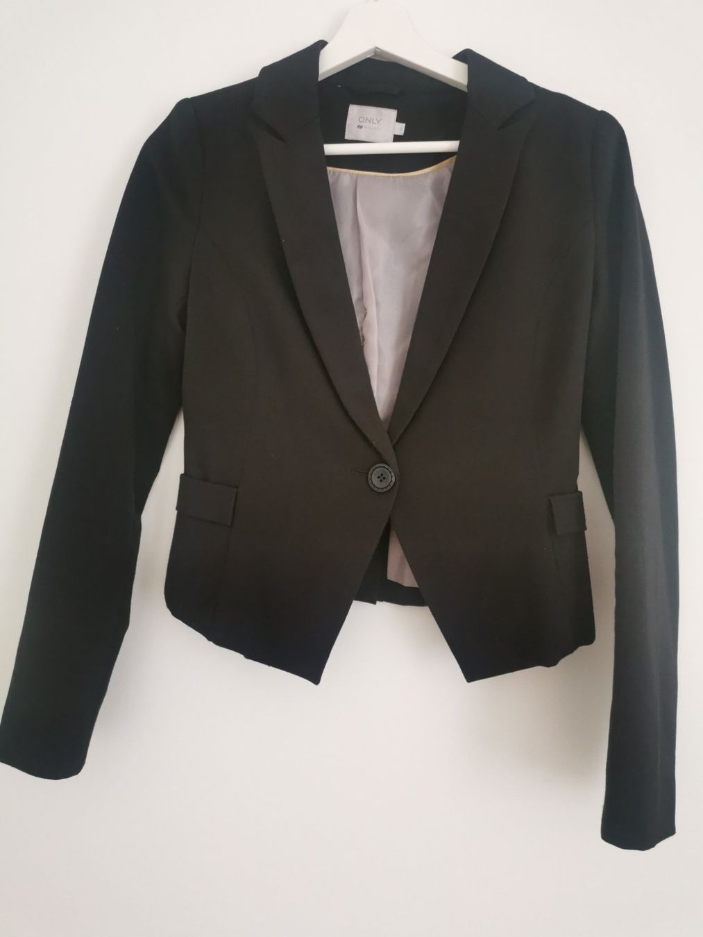 Ensembles & Tailleurs: ONLY Blazer, schwarz, Grösse 34 – D'occasion à Niedergösgen par lil_s6k8