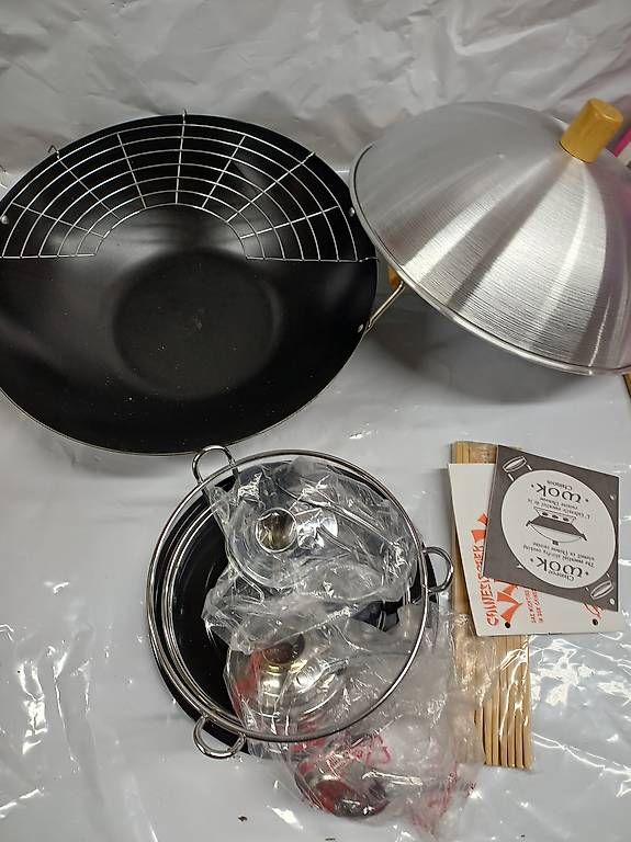 Padelle: Tisch Wok Set – Usato da Triengen venduto da R.port96 2