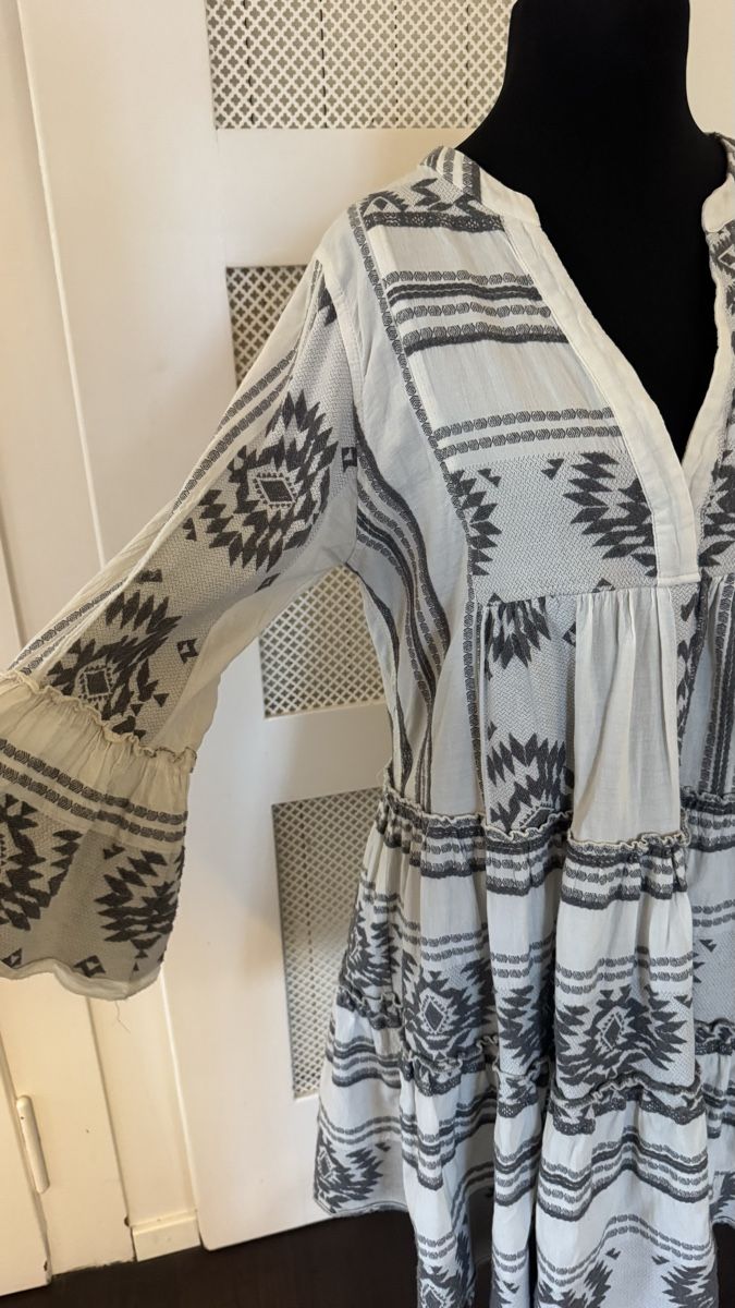 Vestiti: Decotion Kleid Grösse M – Usato da Zollikon venduto da rundbsurf 2