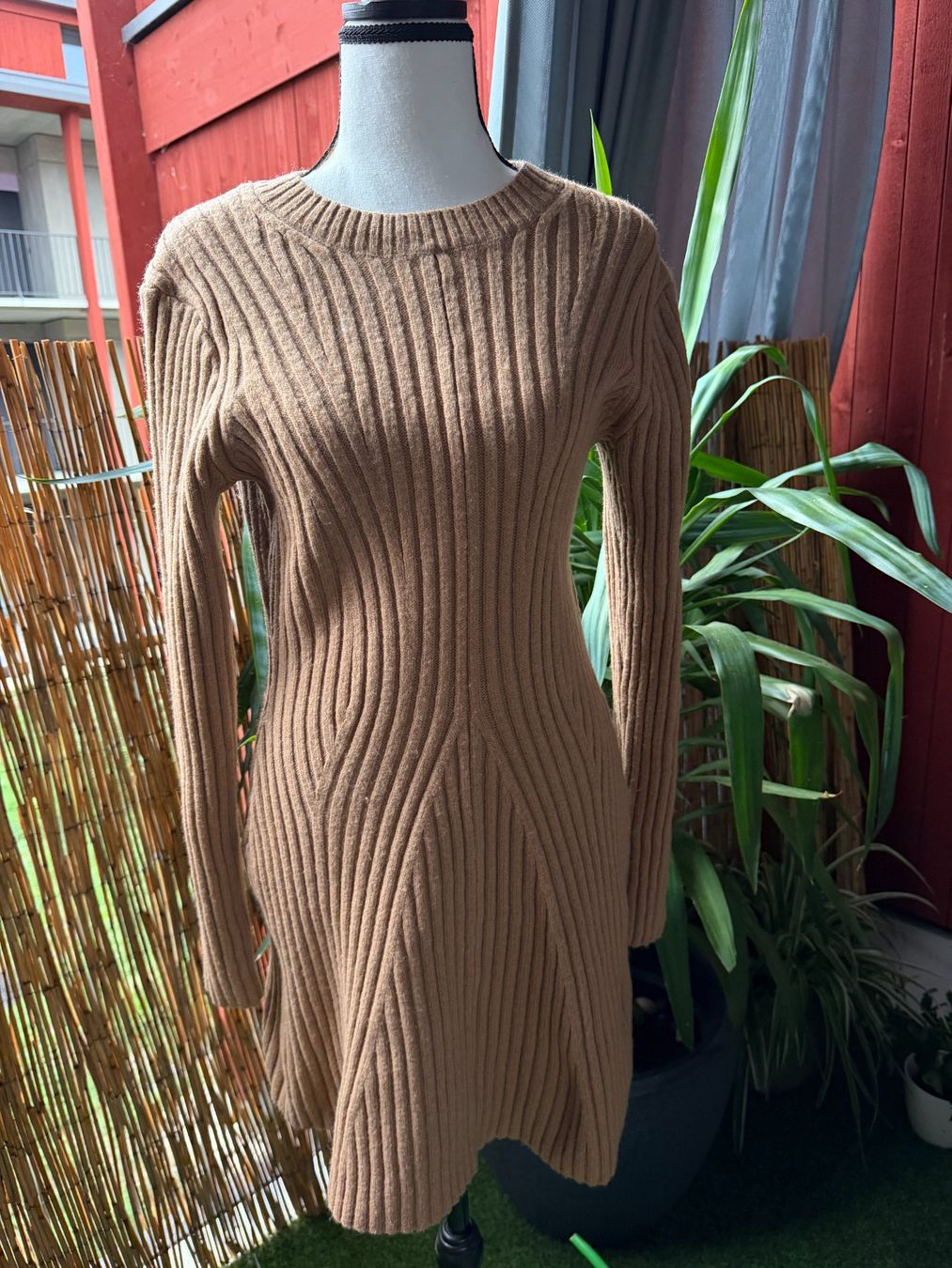 H&M Vestiti: Strickkleid gerippt beige Grösse s – Usato da Riehen venduto da edu_92w7 7