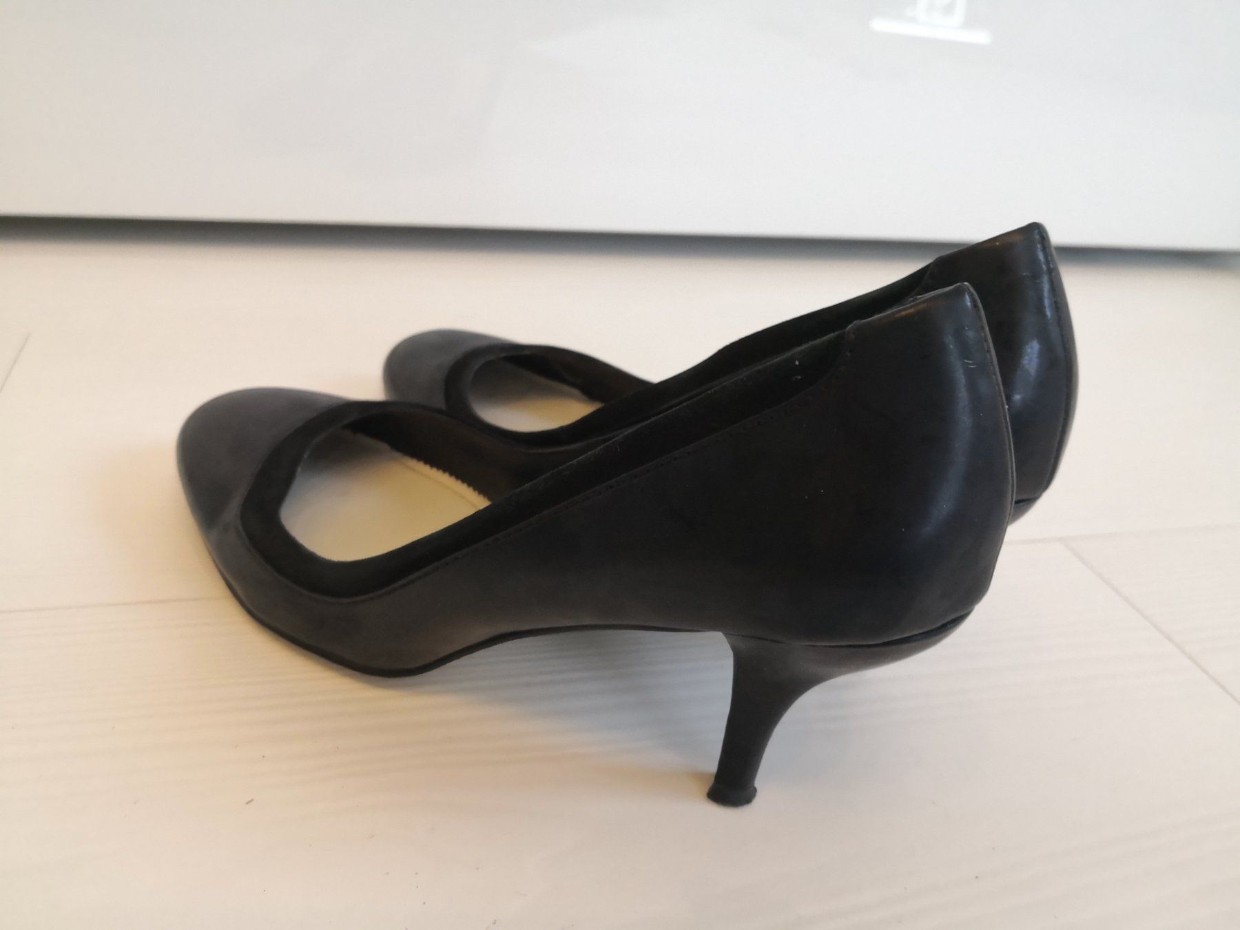 Mango Damenschuhe: 🤩MANGO LACK-PUMPS-SCHUHE, SCHWARZ – Gebraucht aus Olten von Naja-Twins-Twins 4