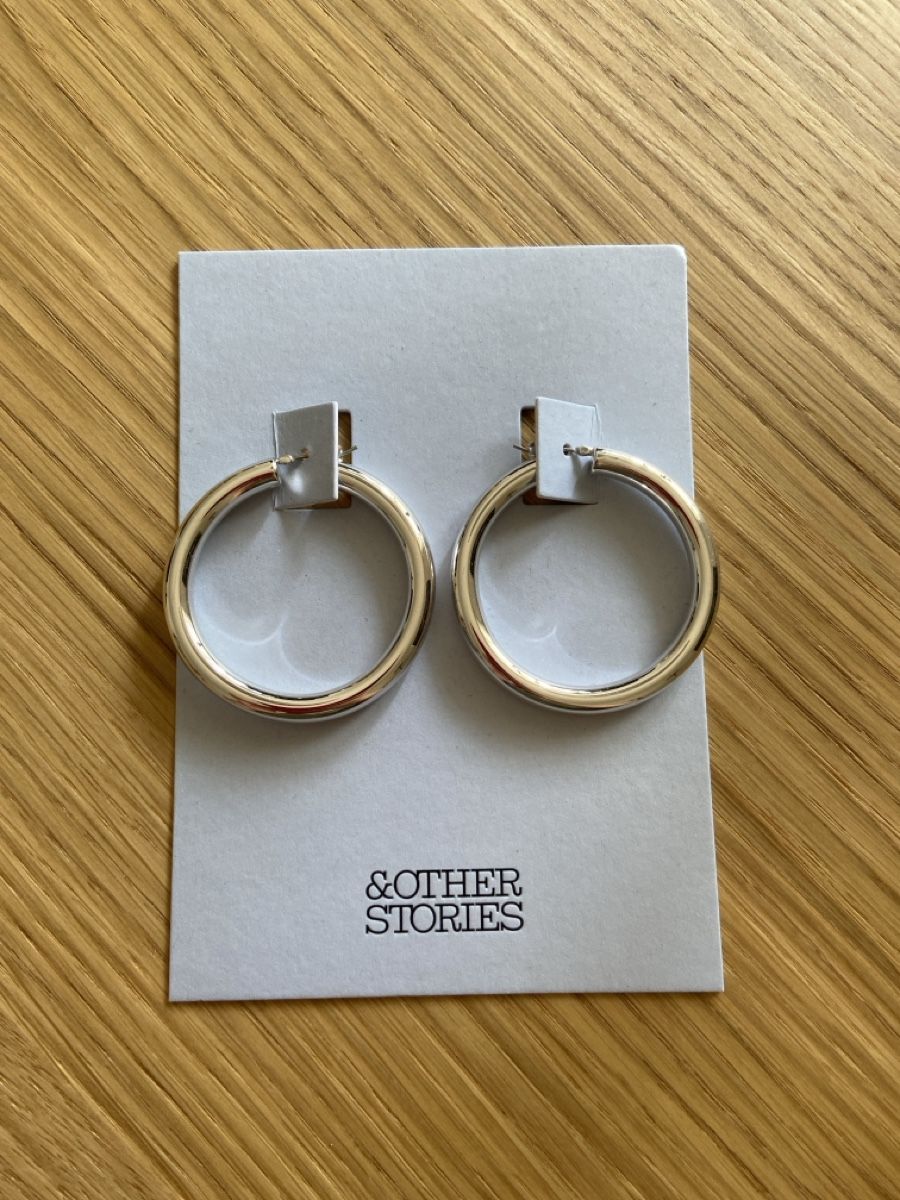 Other Stories Boucles d'oreille: Ohrringe von &otherStories – Neuf avec emballage d'origine à Zürich par and_nqy8