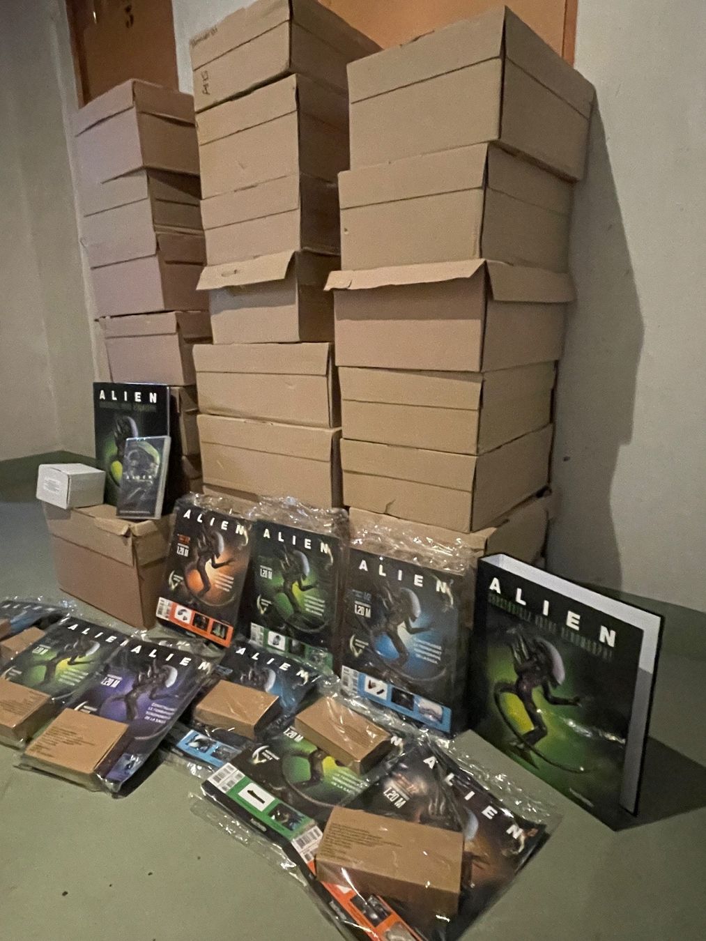 Modellbausätze & Standmodelle: Alien collection Hachette complète n 1 a 100 – Neu und originalverpackt aus le locle von caryl 2