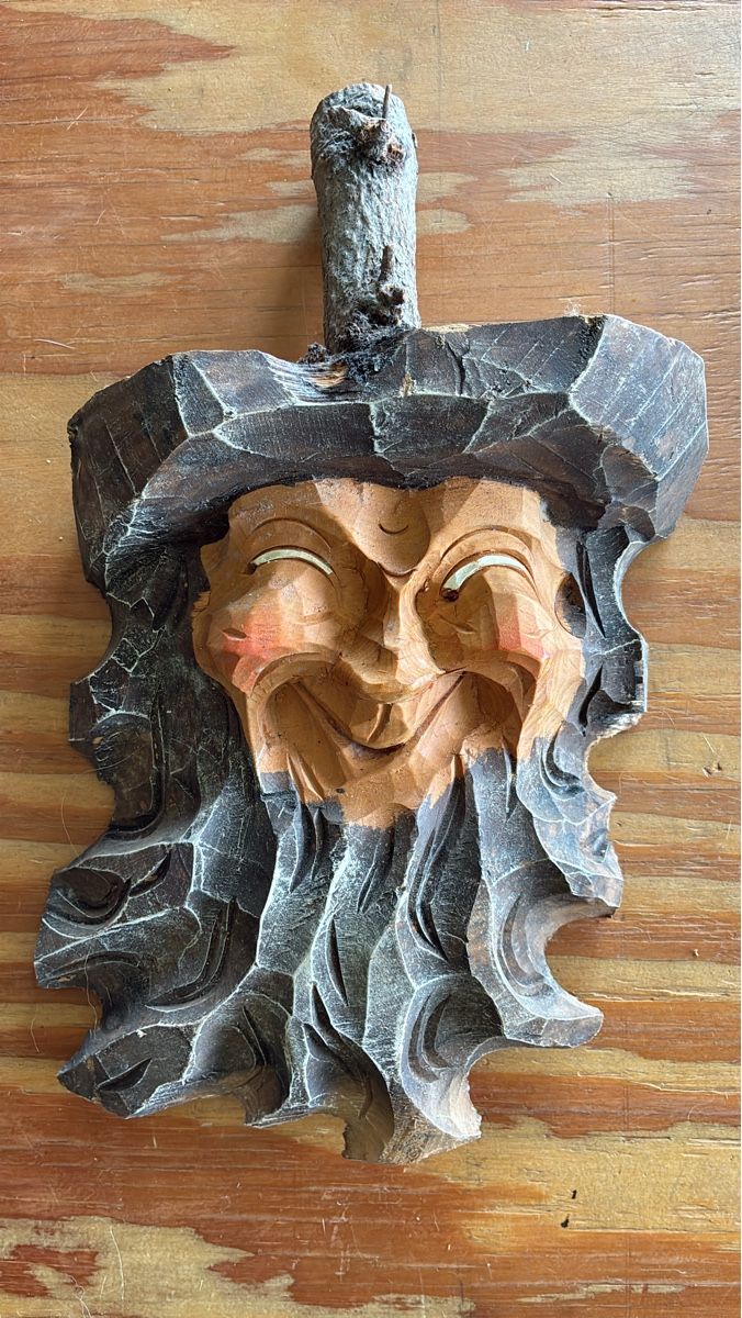Tutte le decorazioni: Wunderschöne, handgeschnitzte Holzmaske, Unikat – Usato da Ebnat-Kappel venduto da ponyhales