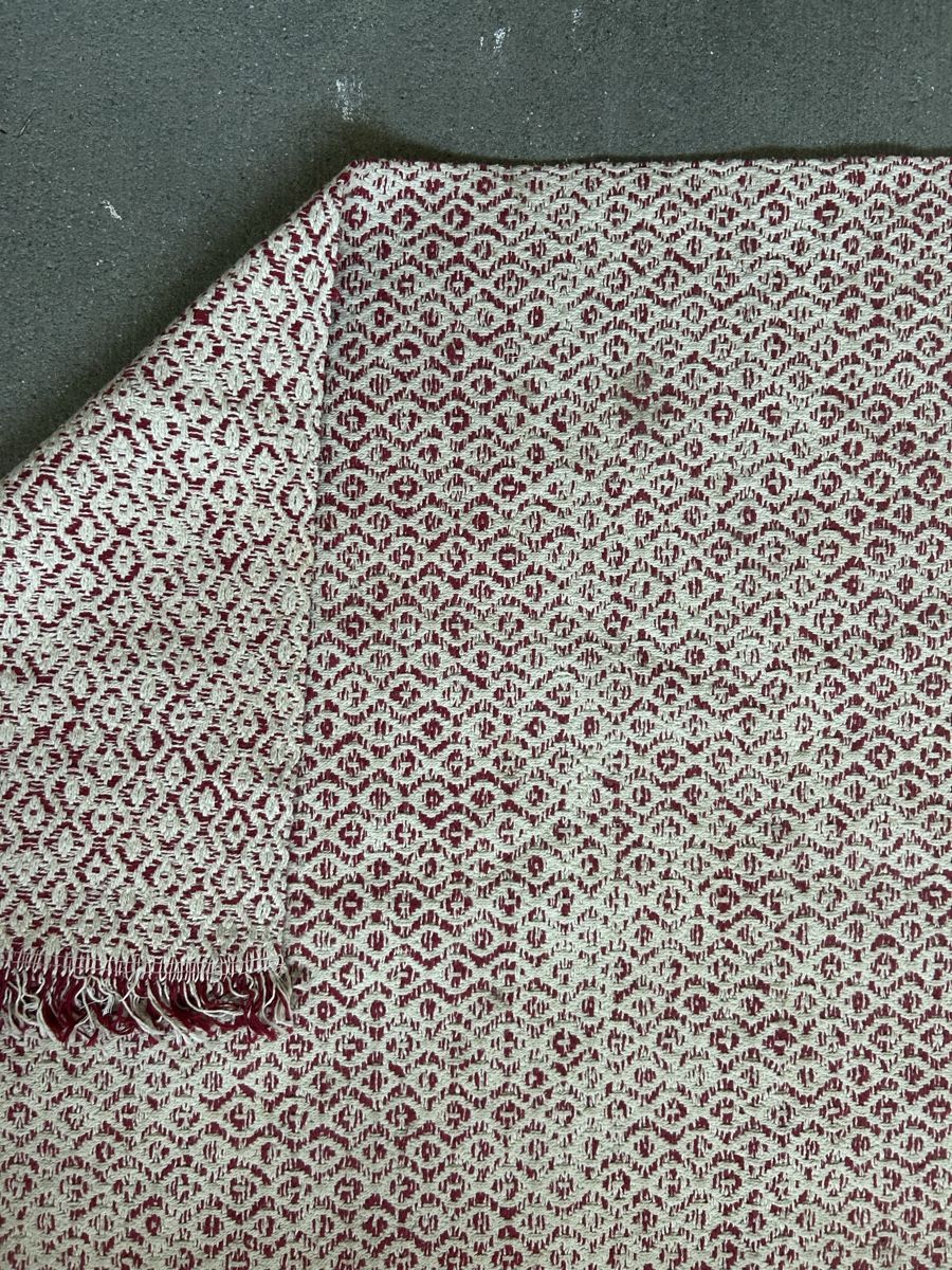 Tapis: IKEA Teppich im rot-weiss Muster – D'occasion à zürich par lis_9nv5 2