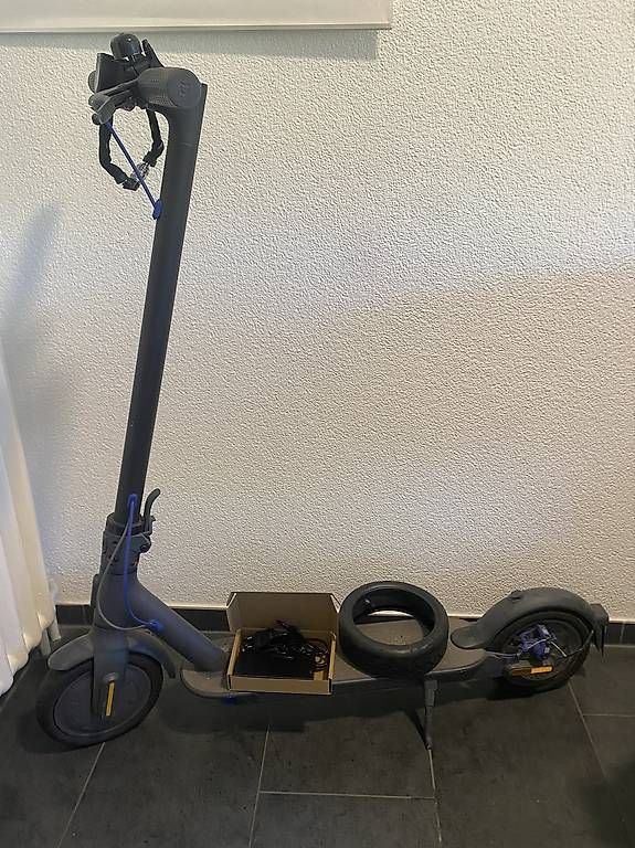 Scooter: Xiaomi Mi Electric Scooter 3 – Usato da Bern venduto da noname__