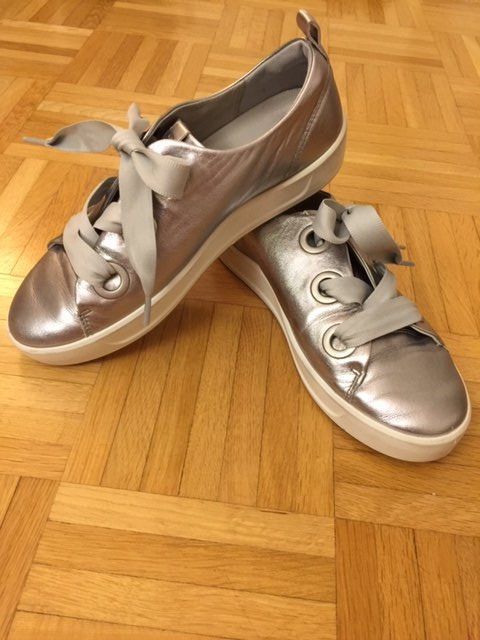 Ecco Scarpe da donna: Sneaker "ecco" Gr. 39-40, Leder! – Nuovo (secondo la descrizione) da Walenstadt venduto da ricamul 4