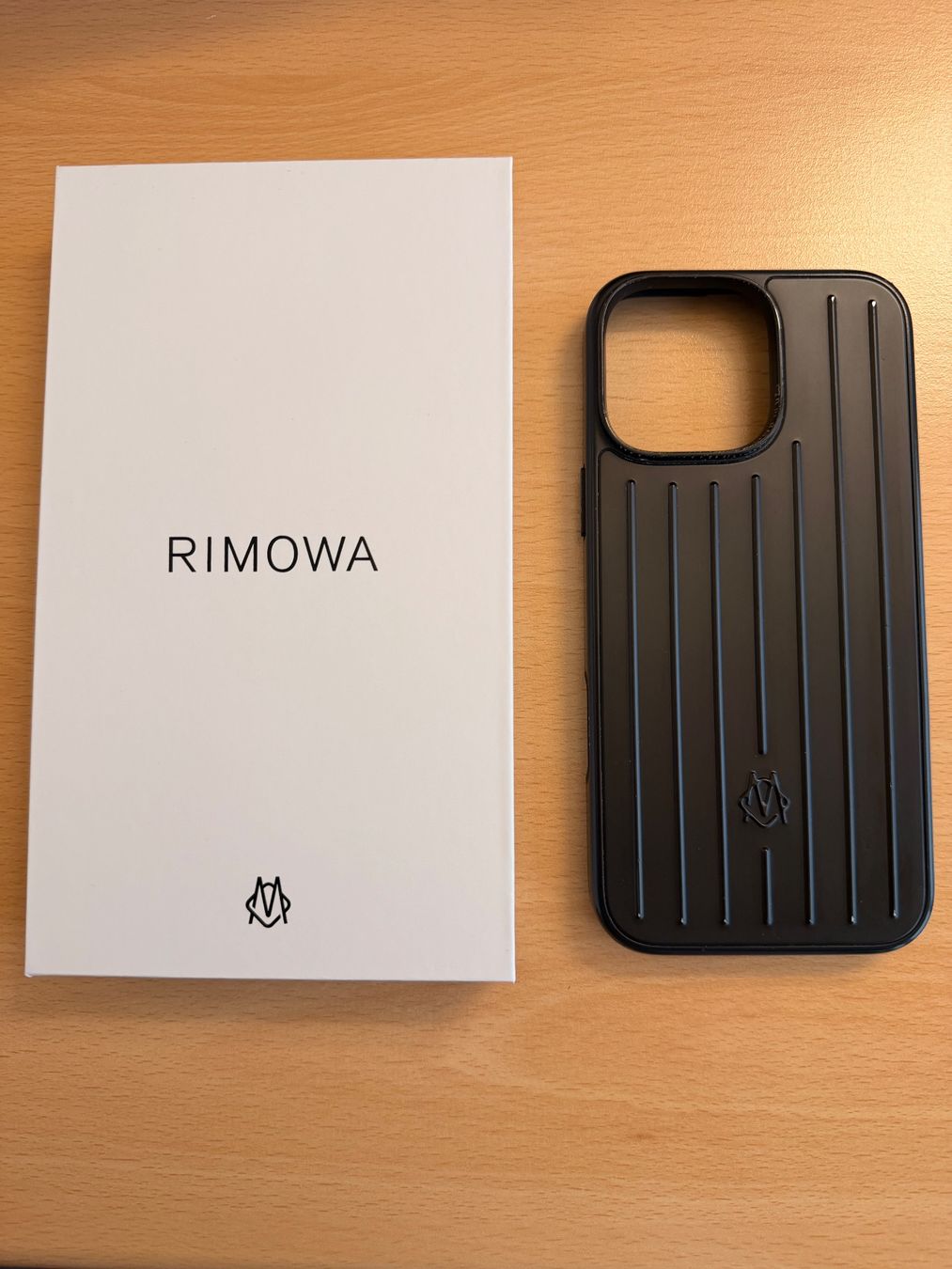 RIMOWA iPhone 16 Pro Max Hlle + Panzerglass (Gebraucht) in Thalwil fr CHF  70  mit Lieferung auf Ricardo kaufen
